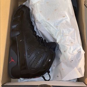 Air Jordan 9 Retro (Bred)